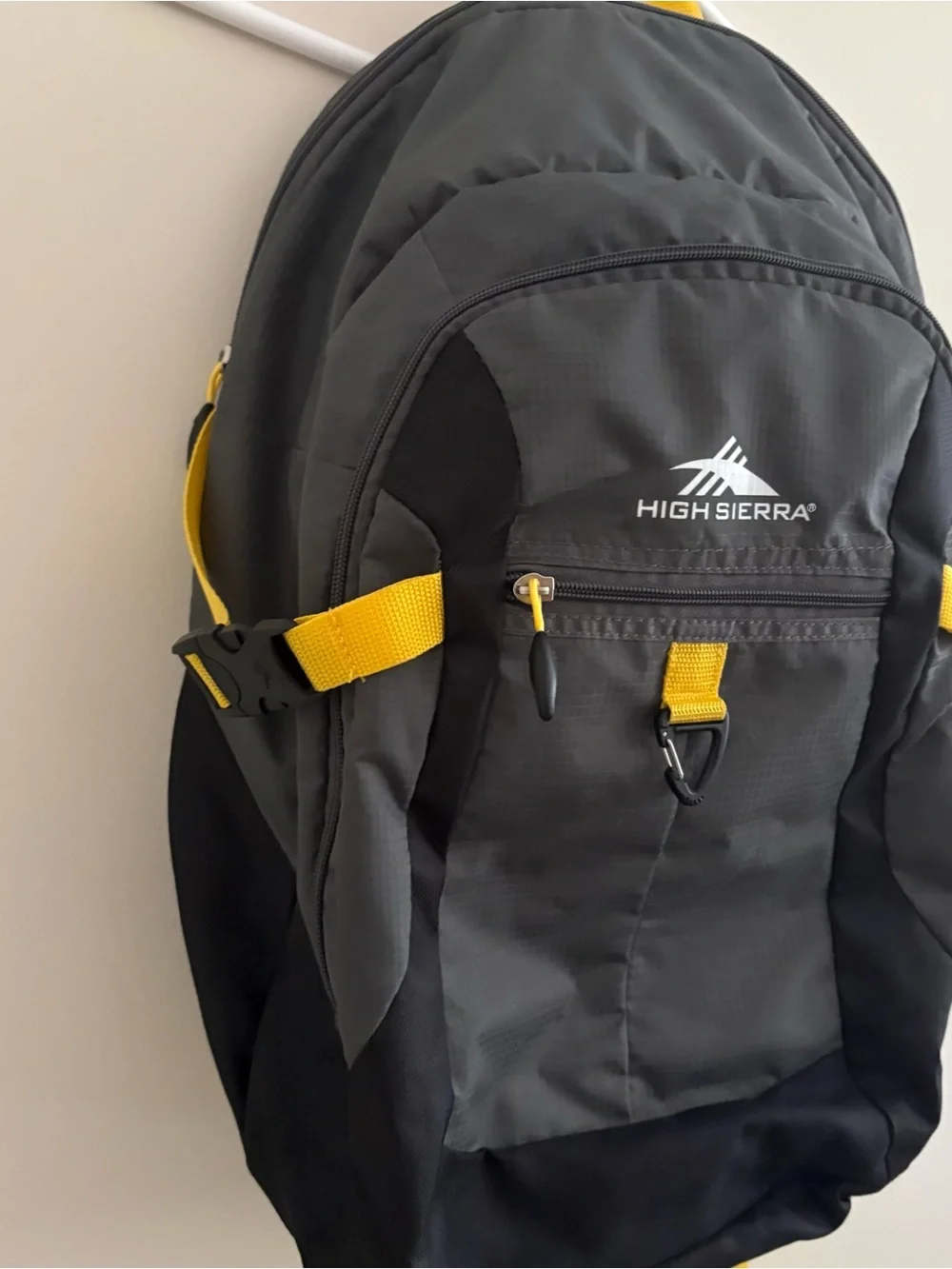 HIGH SIERRA Backpack Black W/ Yellow. School, Hiking, Travel